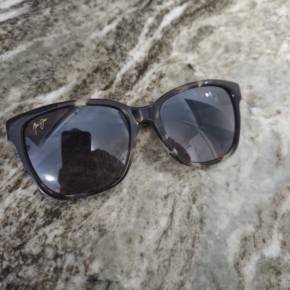 Excellent Maui Jim Moon Bow Polarized Sunglasses